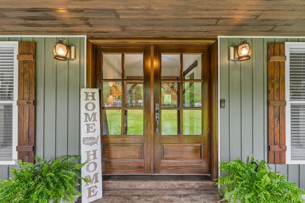 217 Rockhouse Rd, Hohenwald