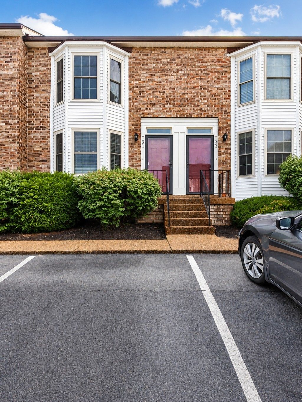 250 Sanders Ferry Rd 21, Hendersonville