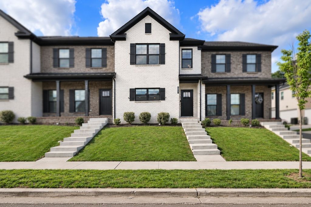 302 Lynwood Station Blvd, Mount Juliet