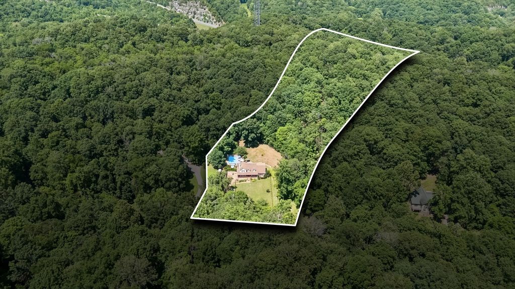 1018 Walnut Ct, Goodlettsville