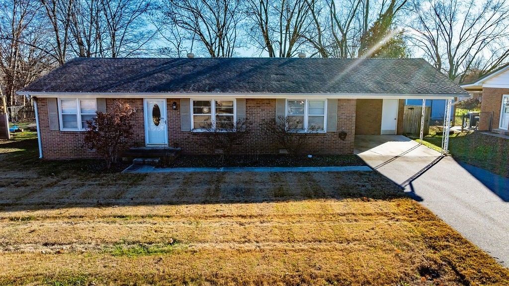 411 Hershey Dr, Hopkinsville