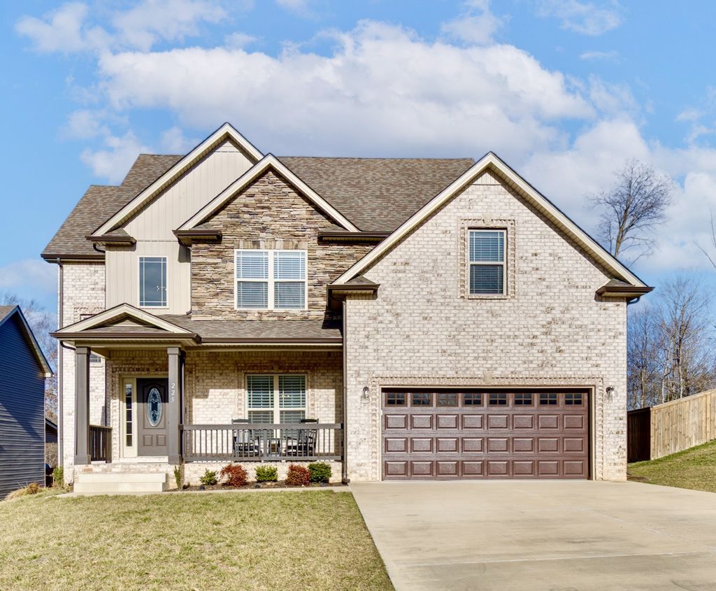 225 Penelope Ln, Clarksville