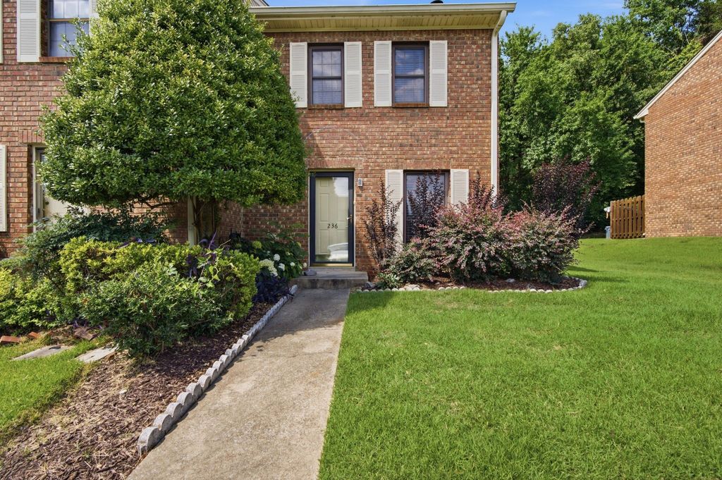 236 Thistle Ln, Hermitage