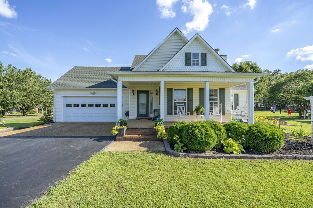 15 Jh Winborn Ln, Savannah