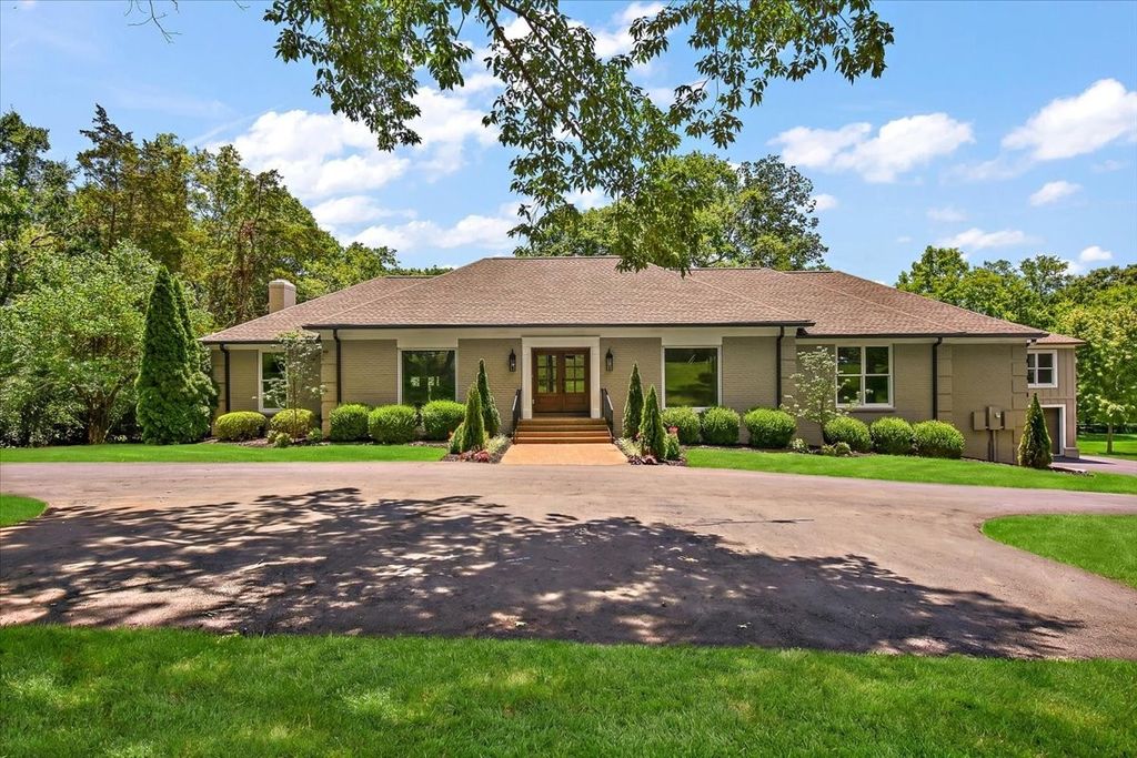 1409 Sneed Rd W, Franklin