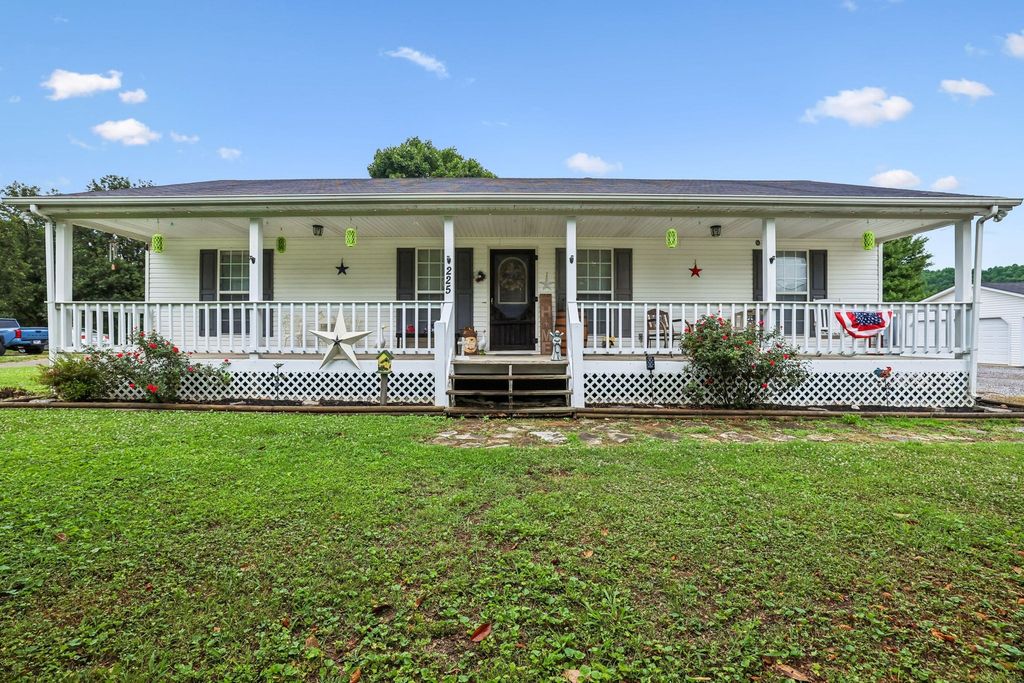225 Woodbury Hwy, Liberty