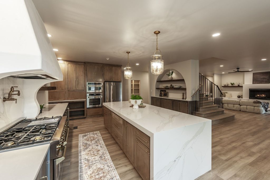 1205 Sequoya Trl, Columbia