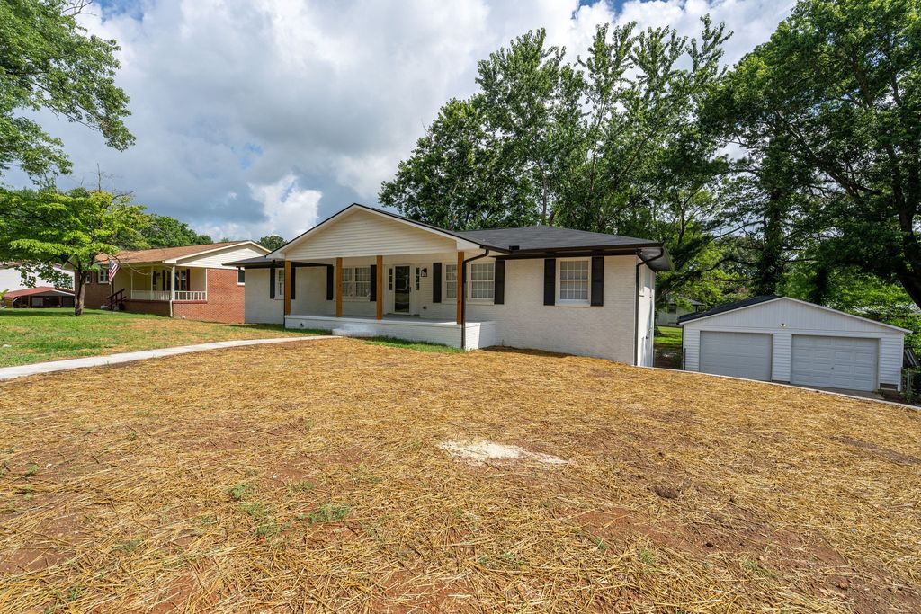 1610 Grandaddy Rd, Lawrenceburg