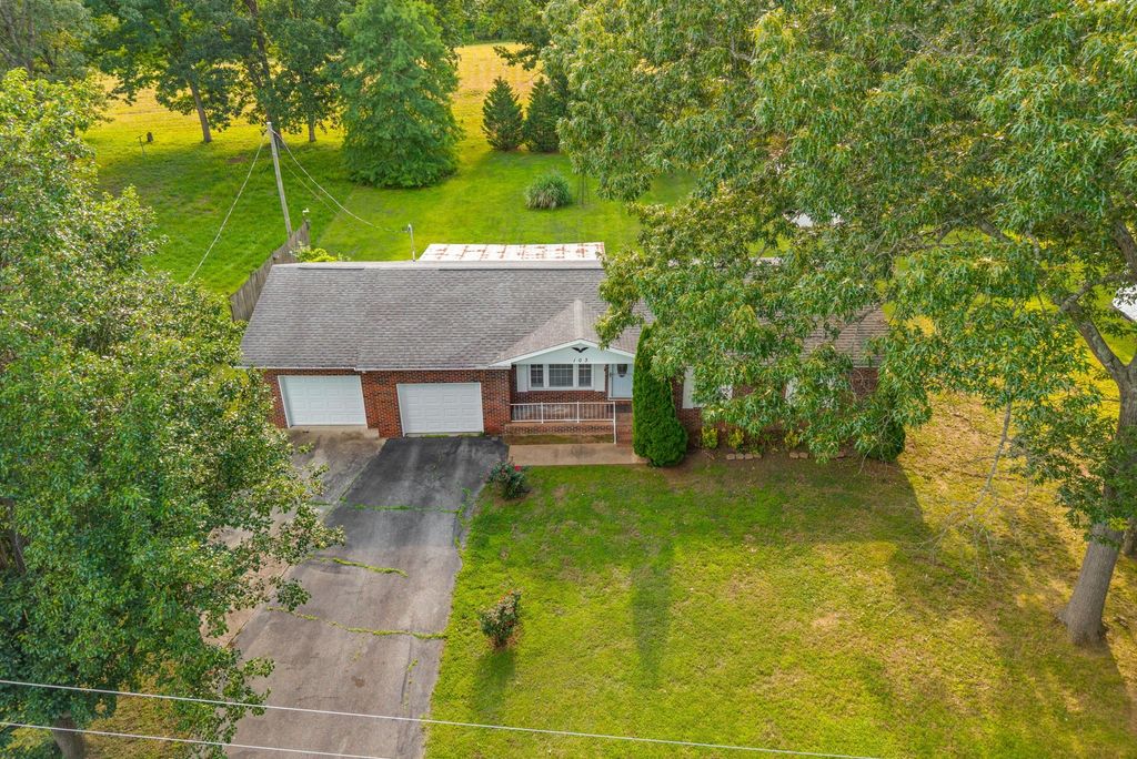 103 Hazelnut Ave, Camden