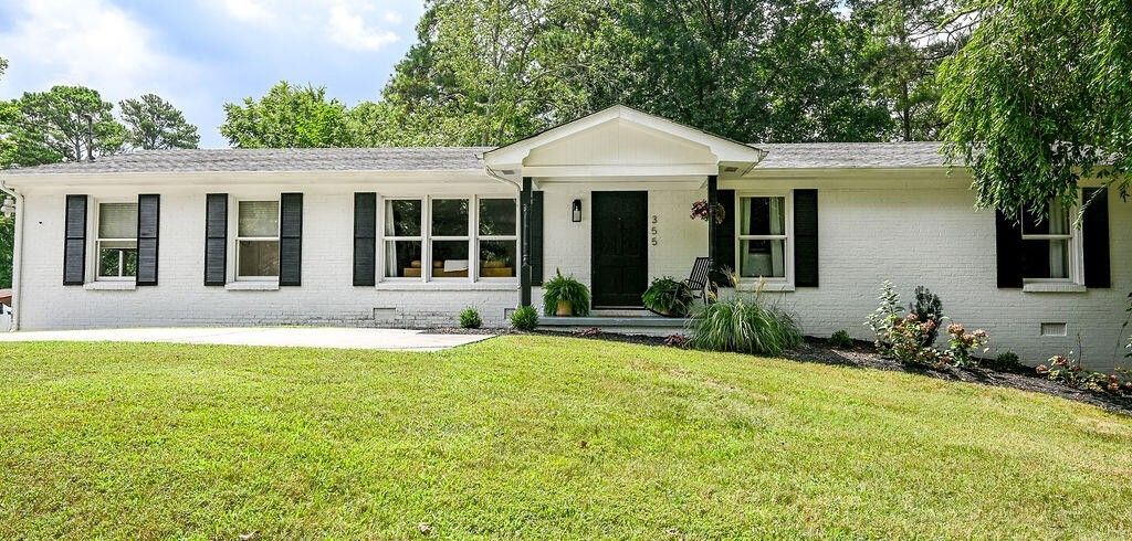 355 Apache Trail Nw, Cleveland