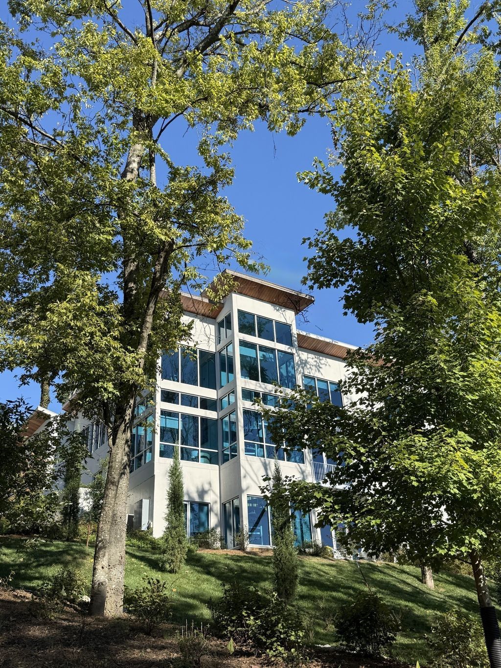 1701 Woodsong Dr, Brentwood