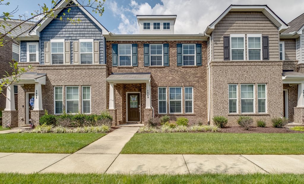 1049 Henley Pvt Ln, Gallatin