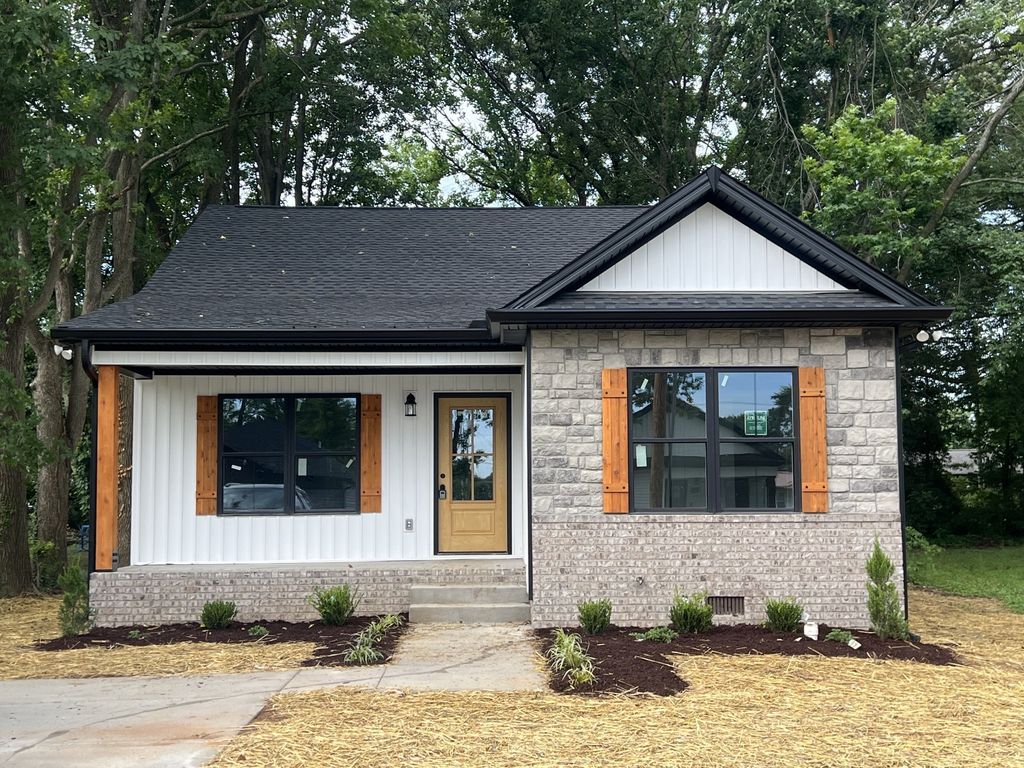 208 Strawberry St, Portland