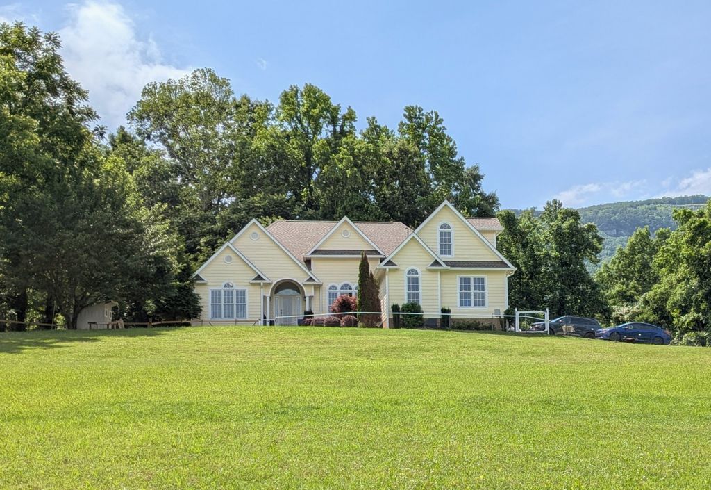 221 Jason Patrick Dr, Whitwell