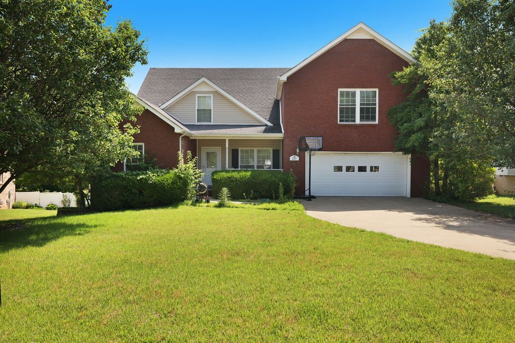 277 Fair Haven Dr, Clarksville