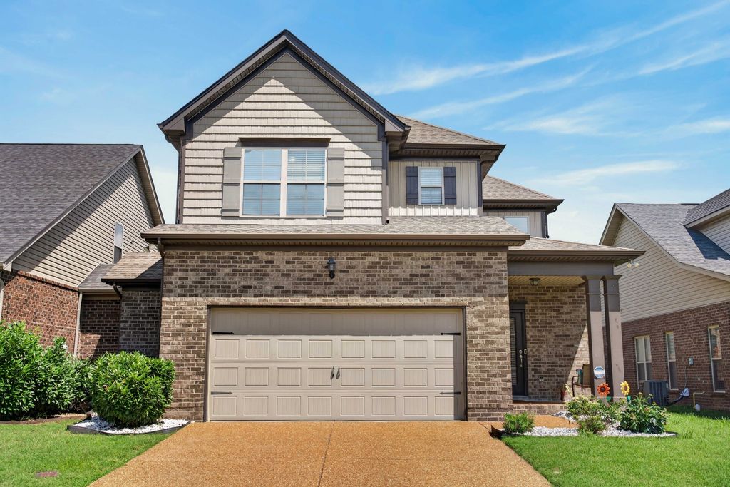 123 Annapolis Bend Cir, Hendersonville