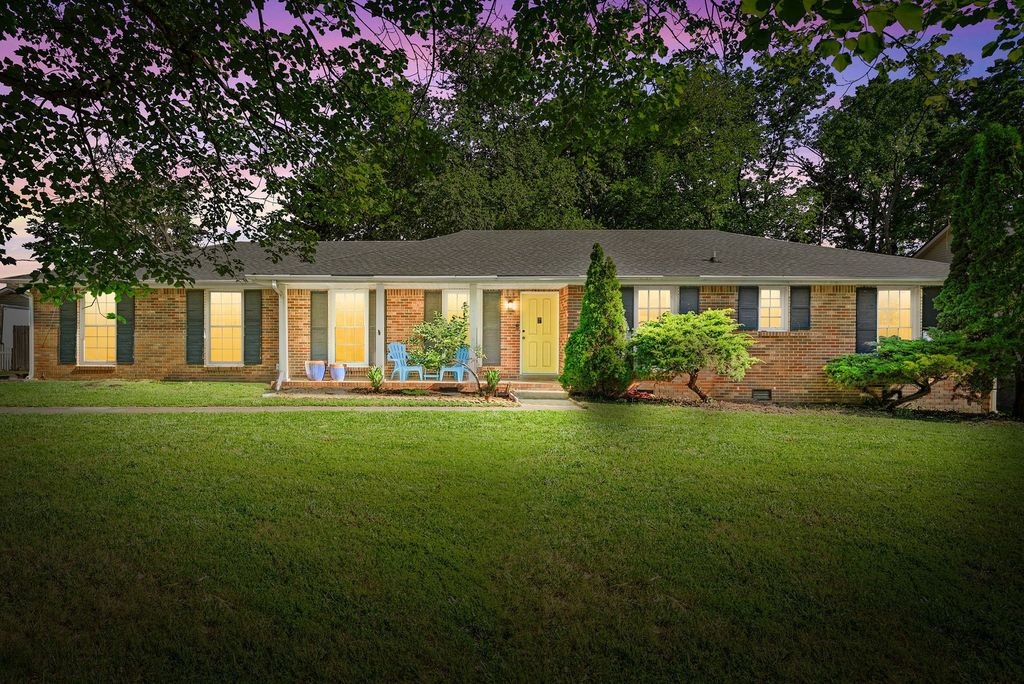 1534 Armistead Dr, Clarksville