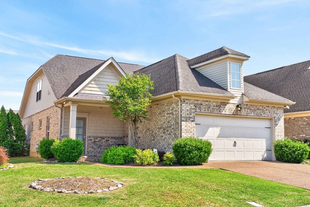 161 Annapolis Bend Cir, Hendersonville