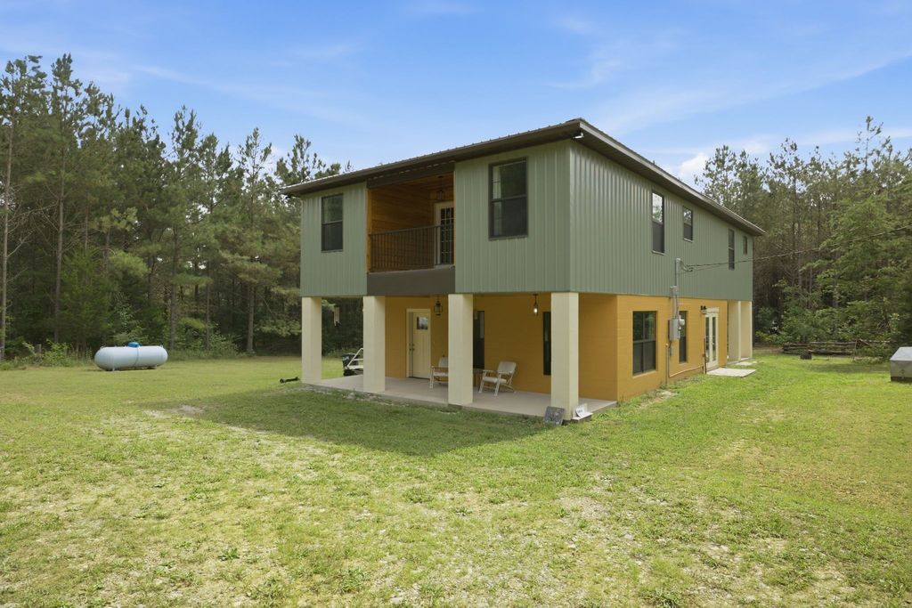 1405 Trace Creek Rd, Hohenwald