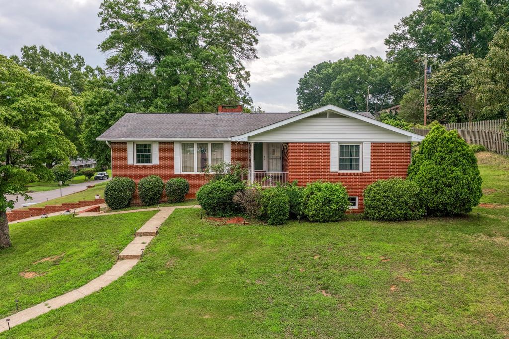 618 Melville Avenue, Chattanooga