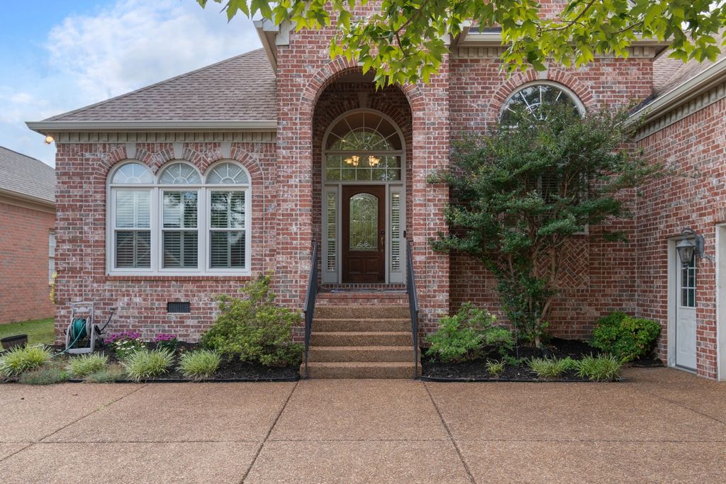 257 Noah Dr, Franklin