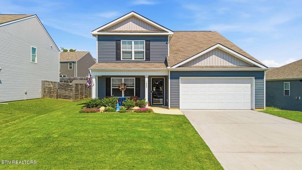 1625 River Poppy Rd, Mascot