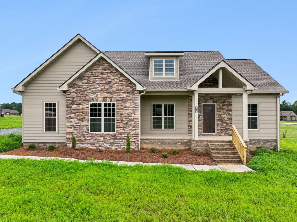 245 Makinley Dr, Lafayette