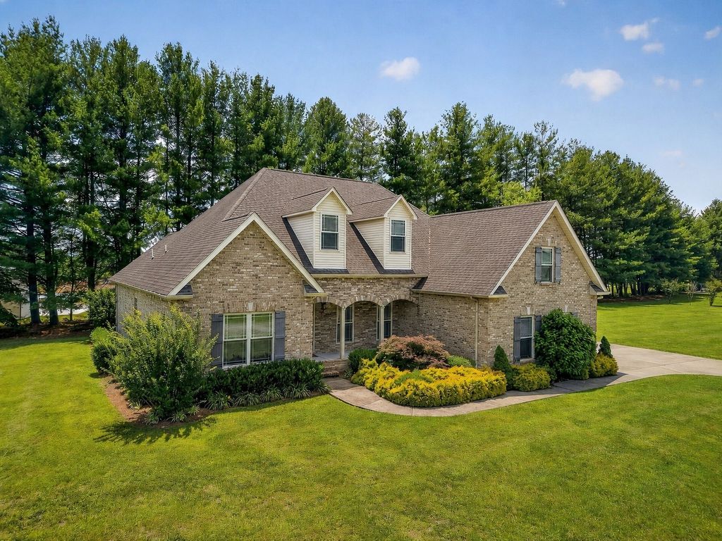 139 Chestnut Oak Ave, Smithville
