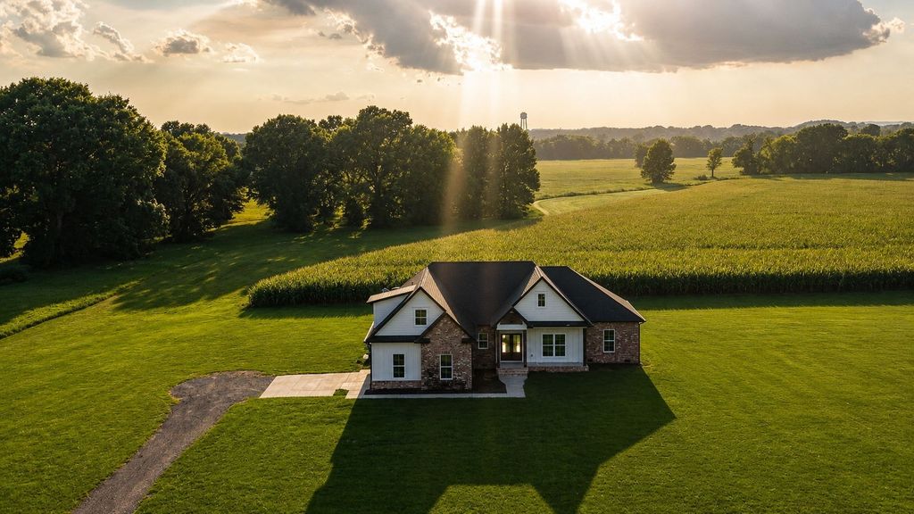 3371 Midland Road, Shelbyville