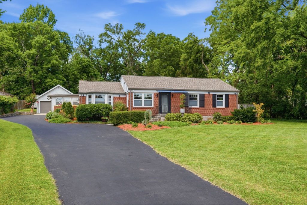 865 W Hillwood Dr, Nashville