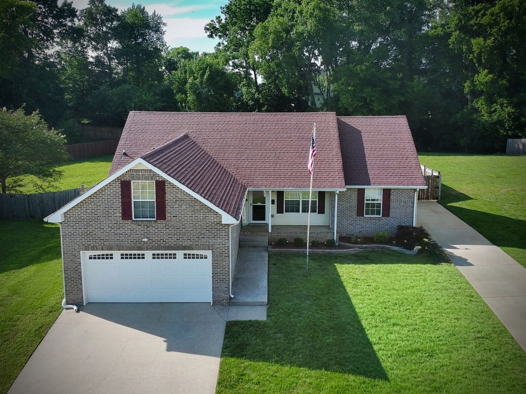 3510 Clover Hill Dr S, Clarksville