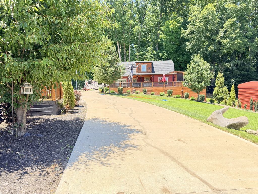 3021 Nicole Rd, Clarksville