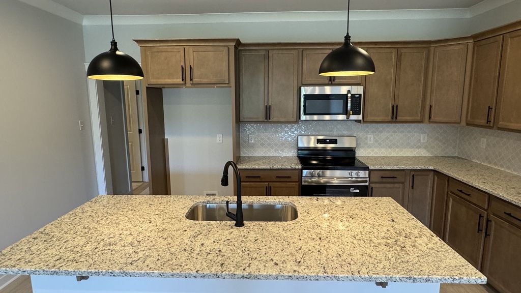 504 W Foxrun, Springfield