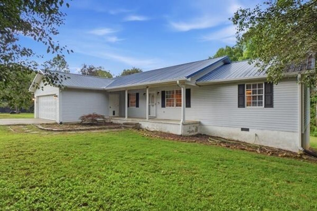 145 County Road 208, Athens