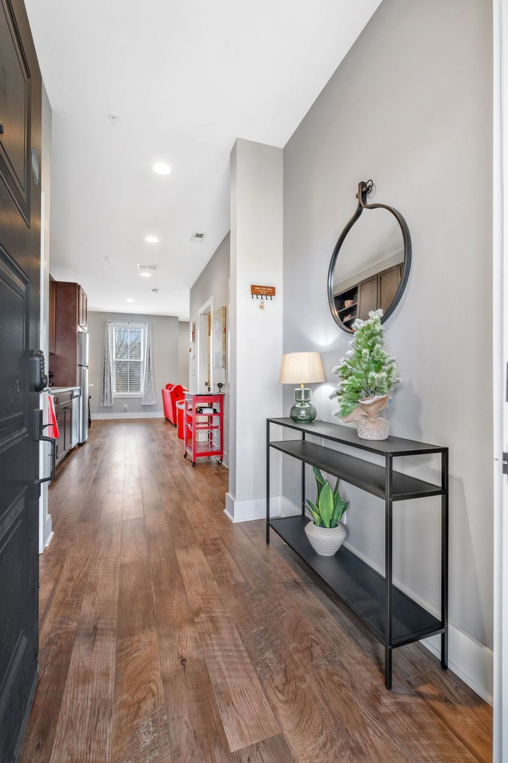 1077 E Trinity Ln 307, Nashville