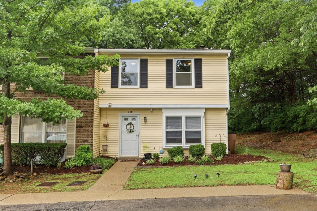 112 Lake Forest Ct, Nashville