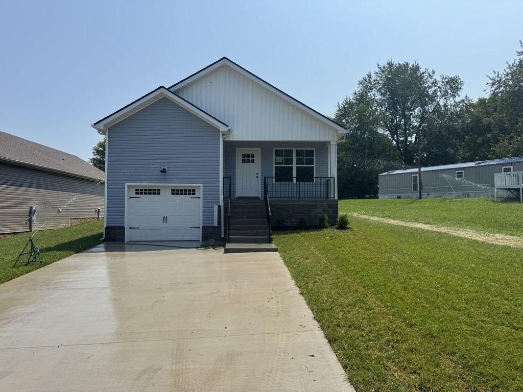230 Arkansas Ave, Oak Grove