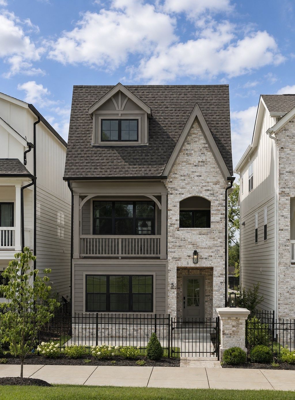 504 Edwin St 38, Nashville