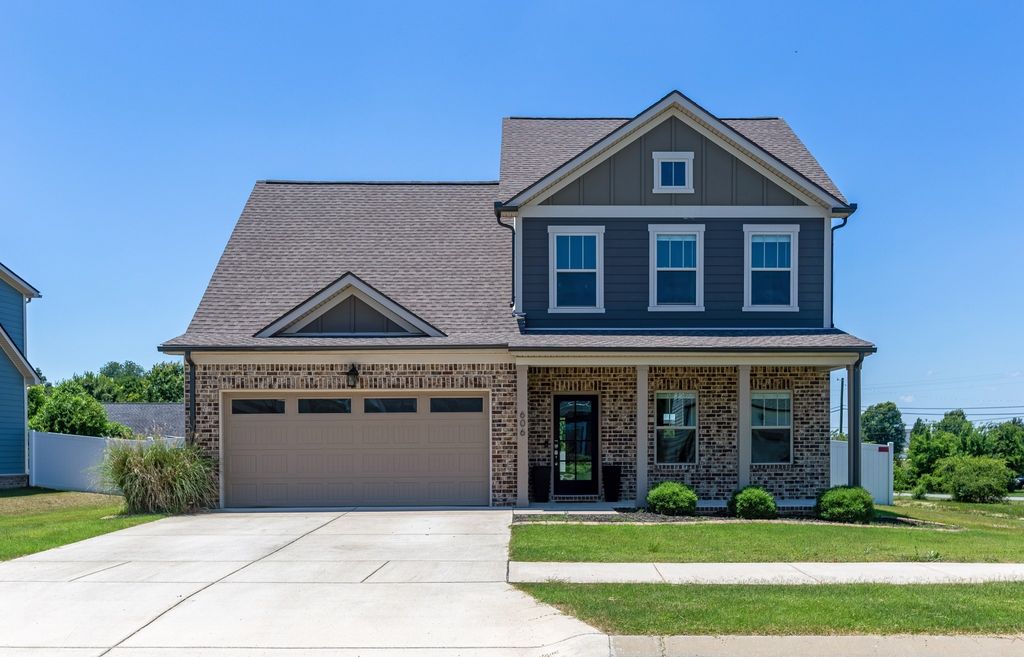 606 Bella Ct, Lebanon