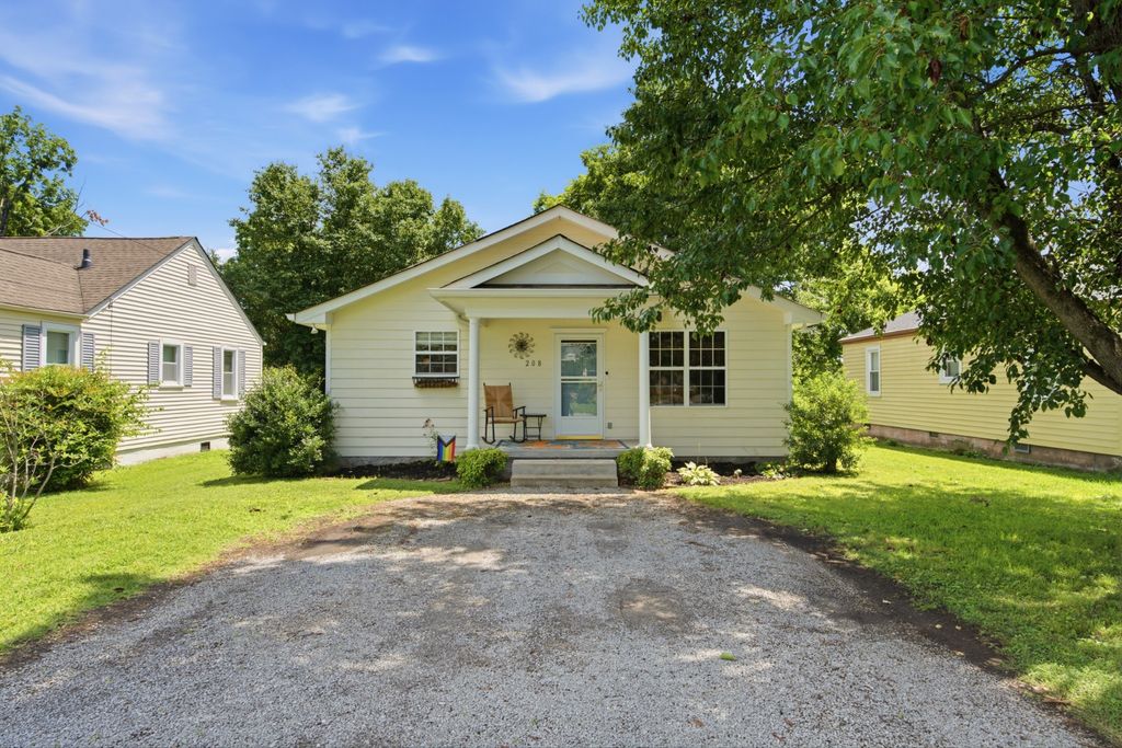 208 East Ave, Goodlettsville