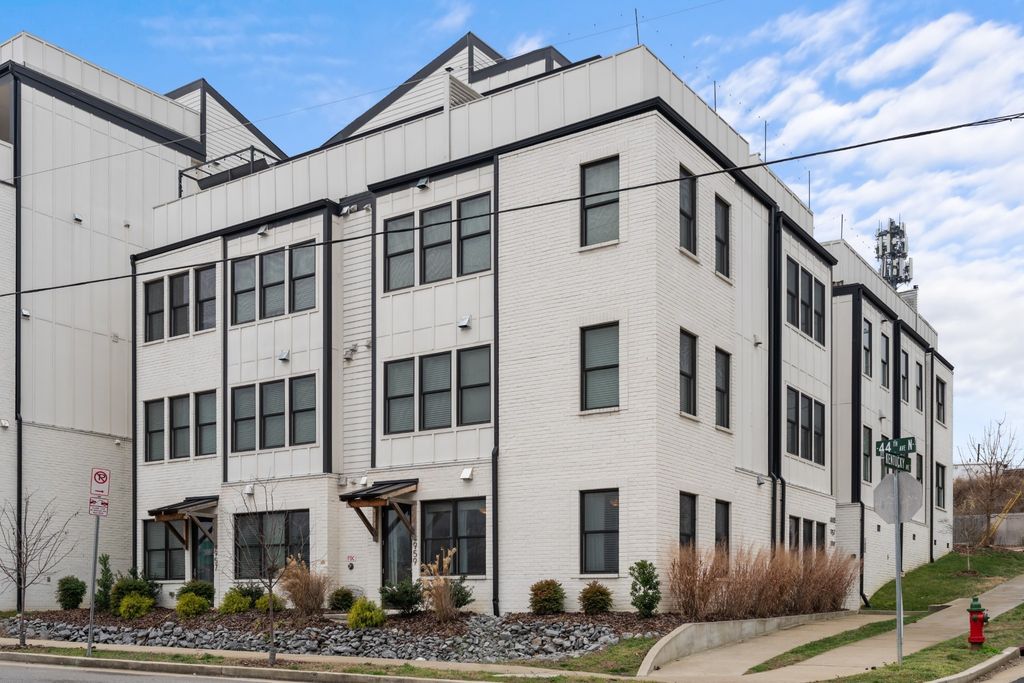 957 44th Ave N, Nashville