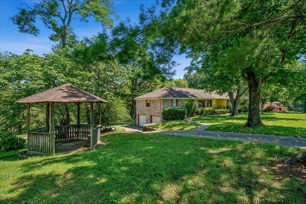 305 Tanglewood Dr, Mount Juliet