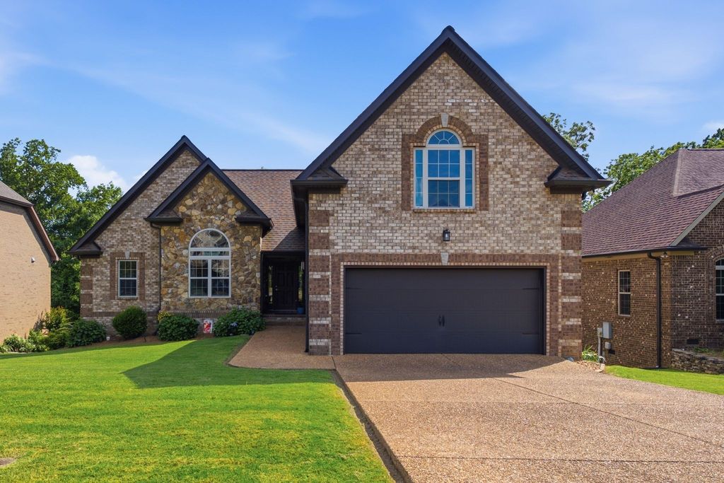 1104 Secretariat Dr, Mount Juliet