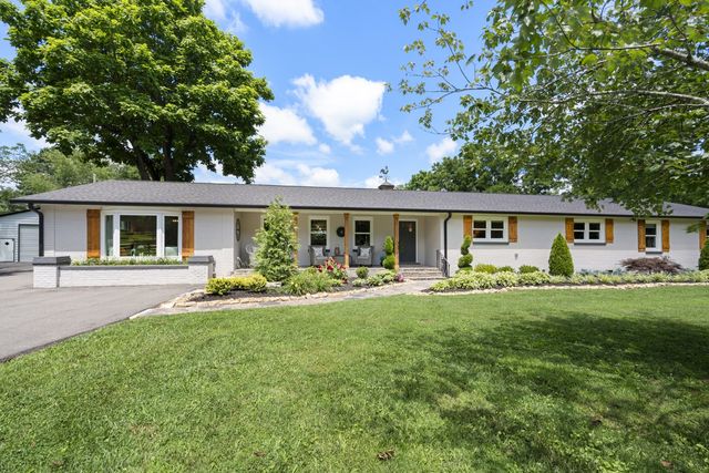 904 Highway 48 S, Dickson