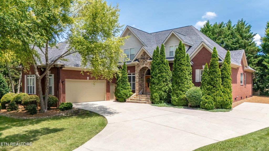 1746 Burnside Drive, Maryville