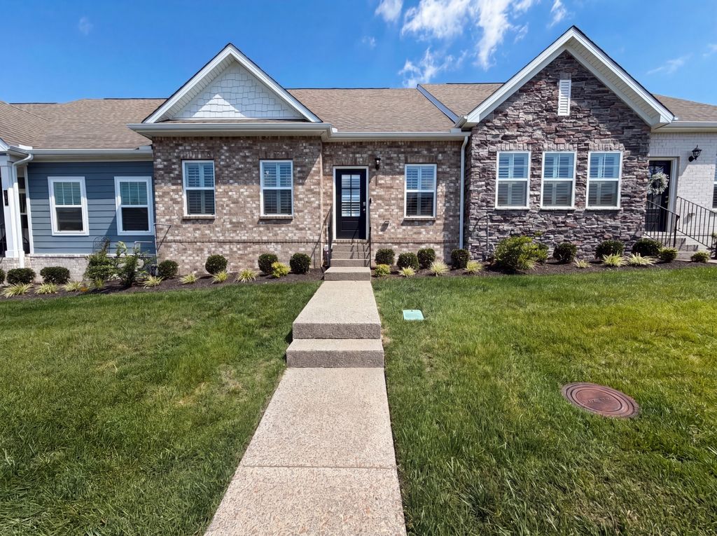 1520 Cedarbrooke Ln, Lebanon