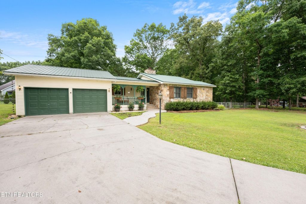 241 Cardinal Loop, Crossville