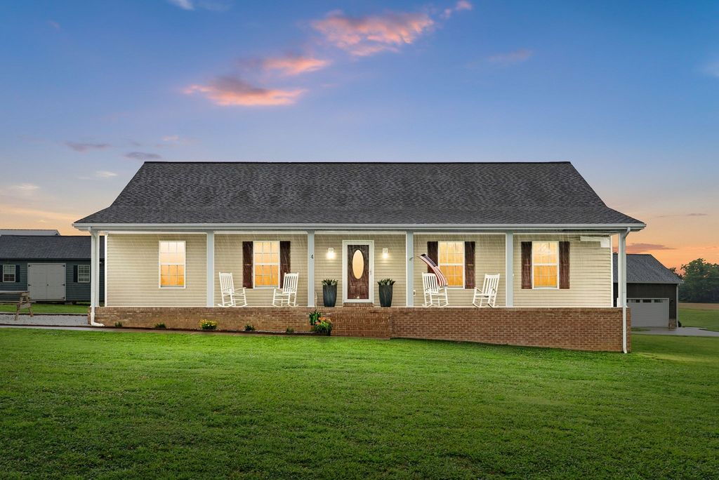 54 Victoria Dr, Cadiz