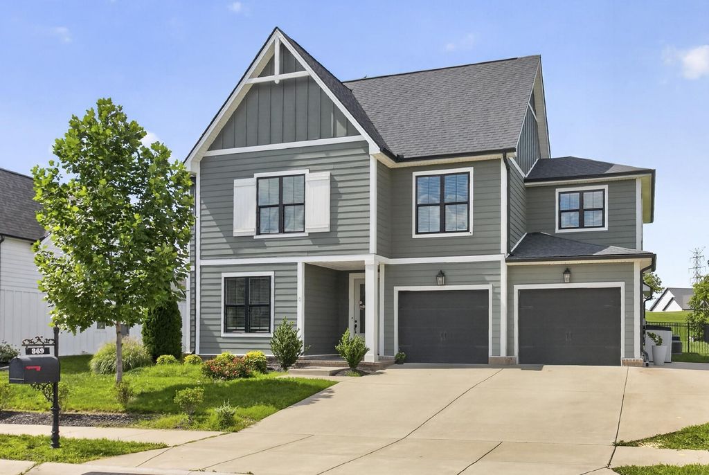 869 Plowson Rd, Mount Juliet