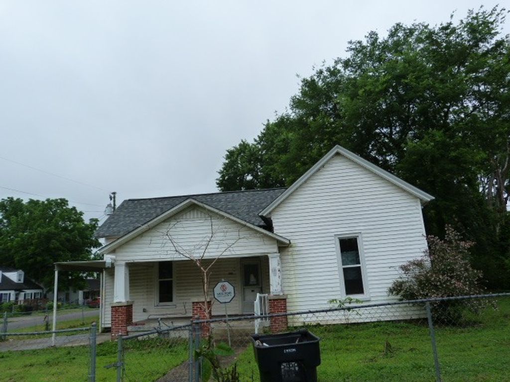 410 S Franklin St S, Tullahoma
